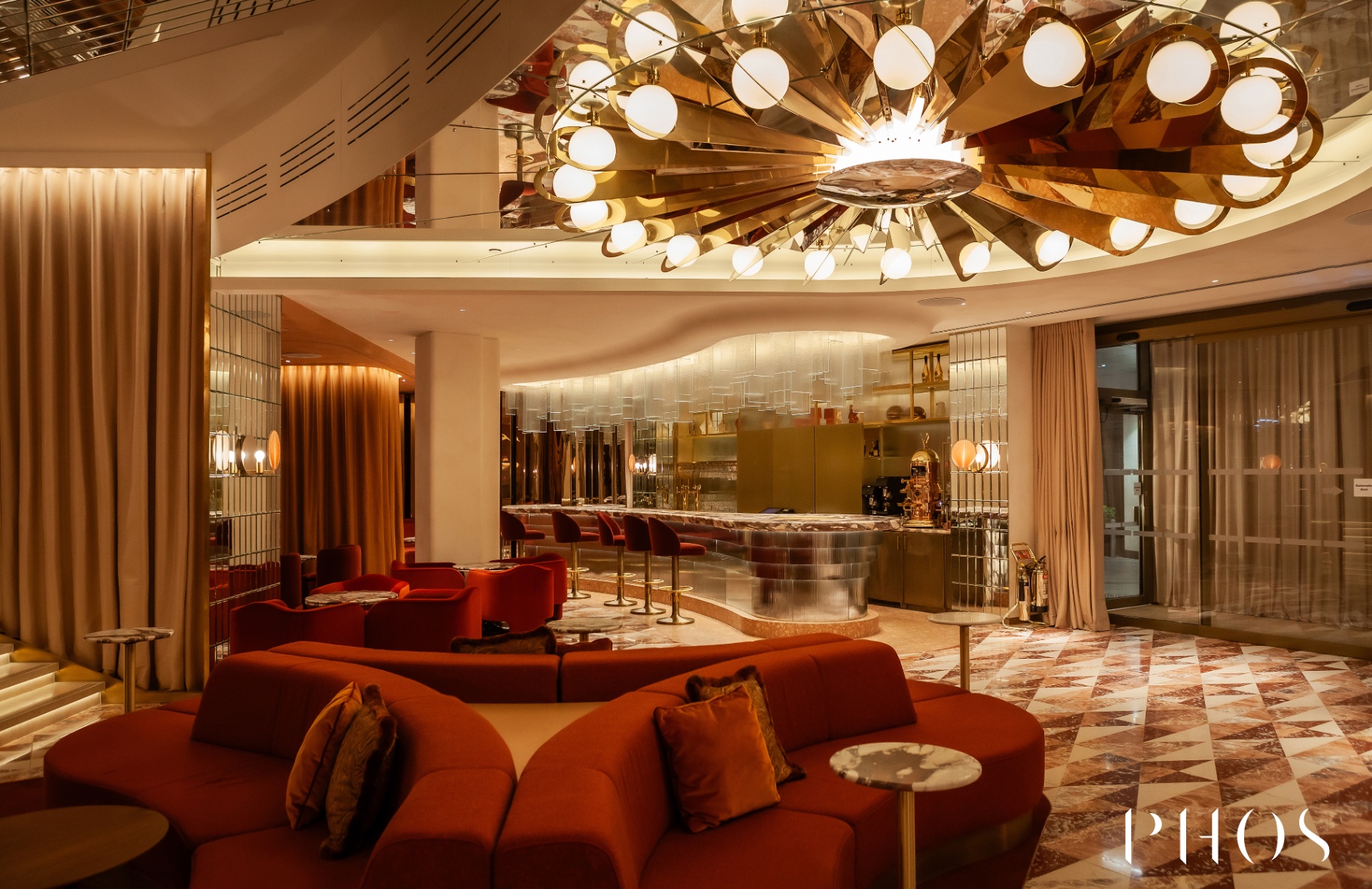 Phos Hilton Park Lane 02